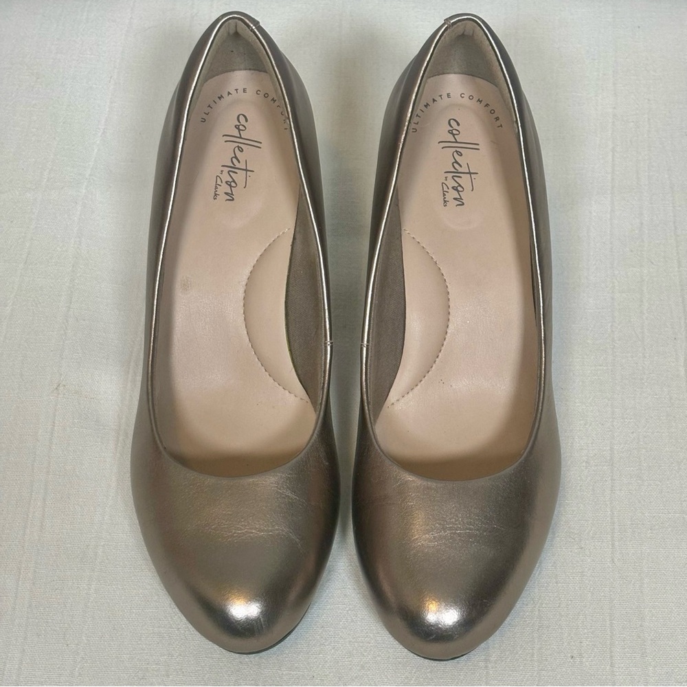 Clarks Ambyr Joy High-Heeled Comfort Leather Pumps Shoes-Gold-Women Size 9 - Picture 3 of 10
